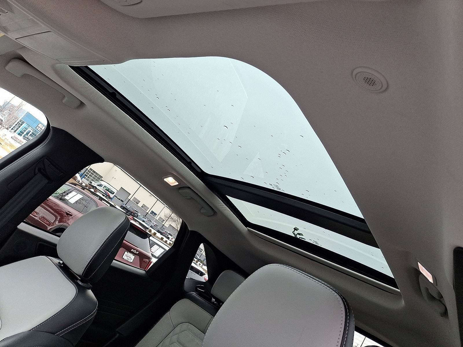 Used 2023 Ford Escape Platinum w/ Premium Technology Package image 15