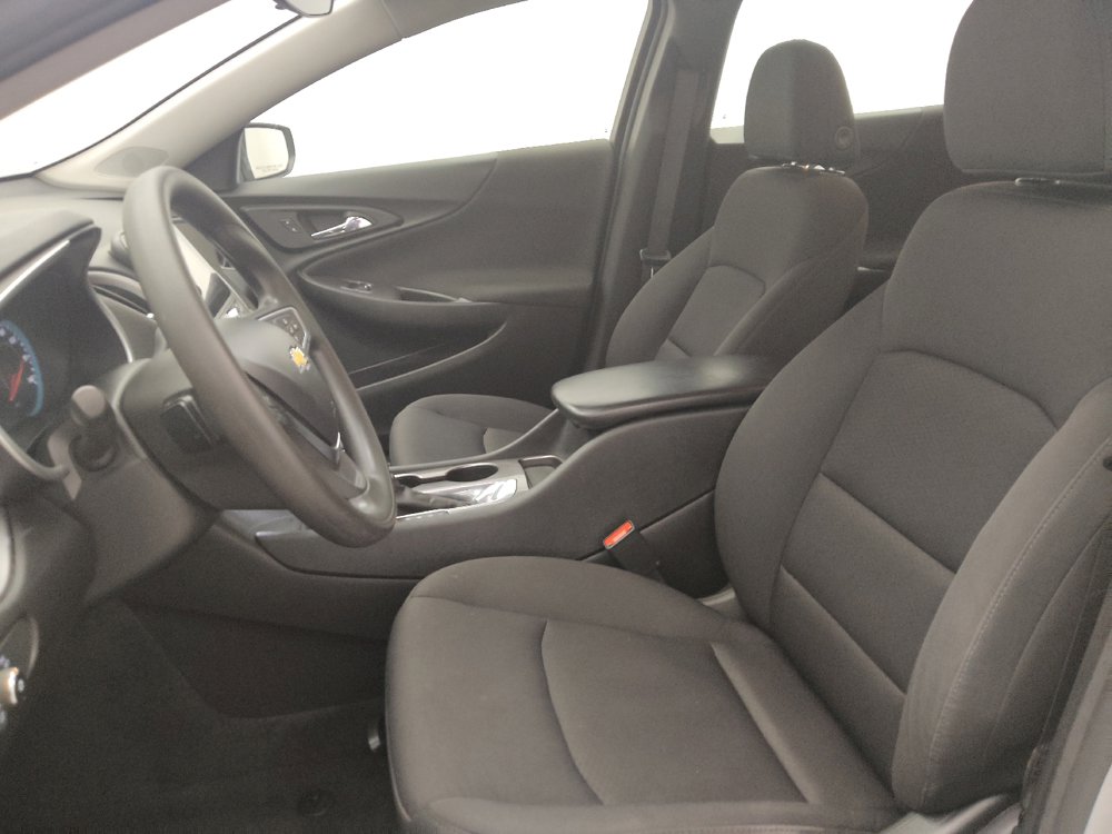 Used 2022 Chevrolet Malibu LS FWD image 17