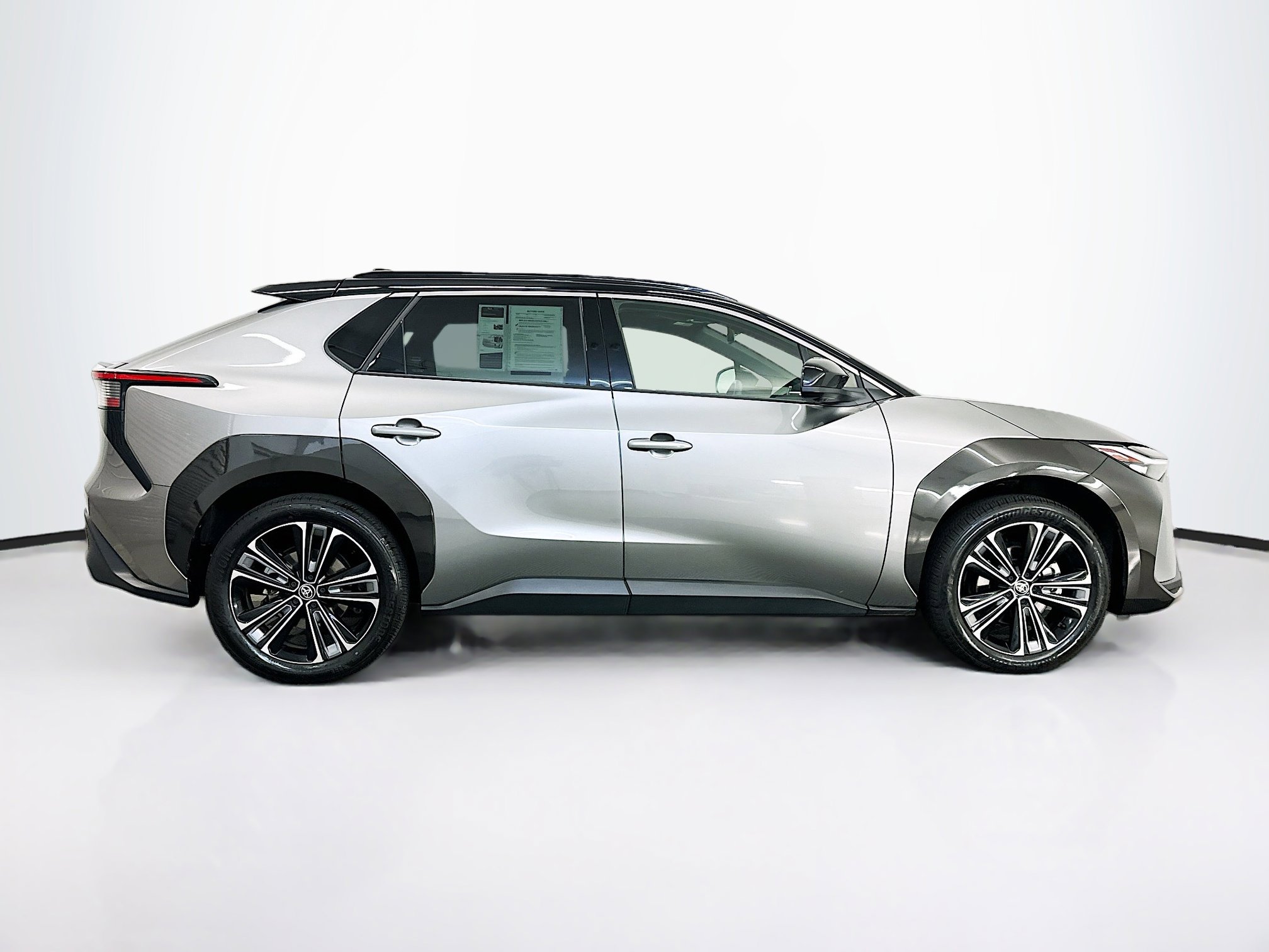 Used 2023 Toyota bZ4X Limited w/ Weather Package AWD/4WD image 10