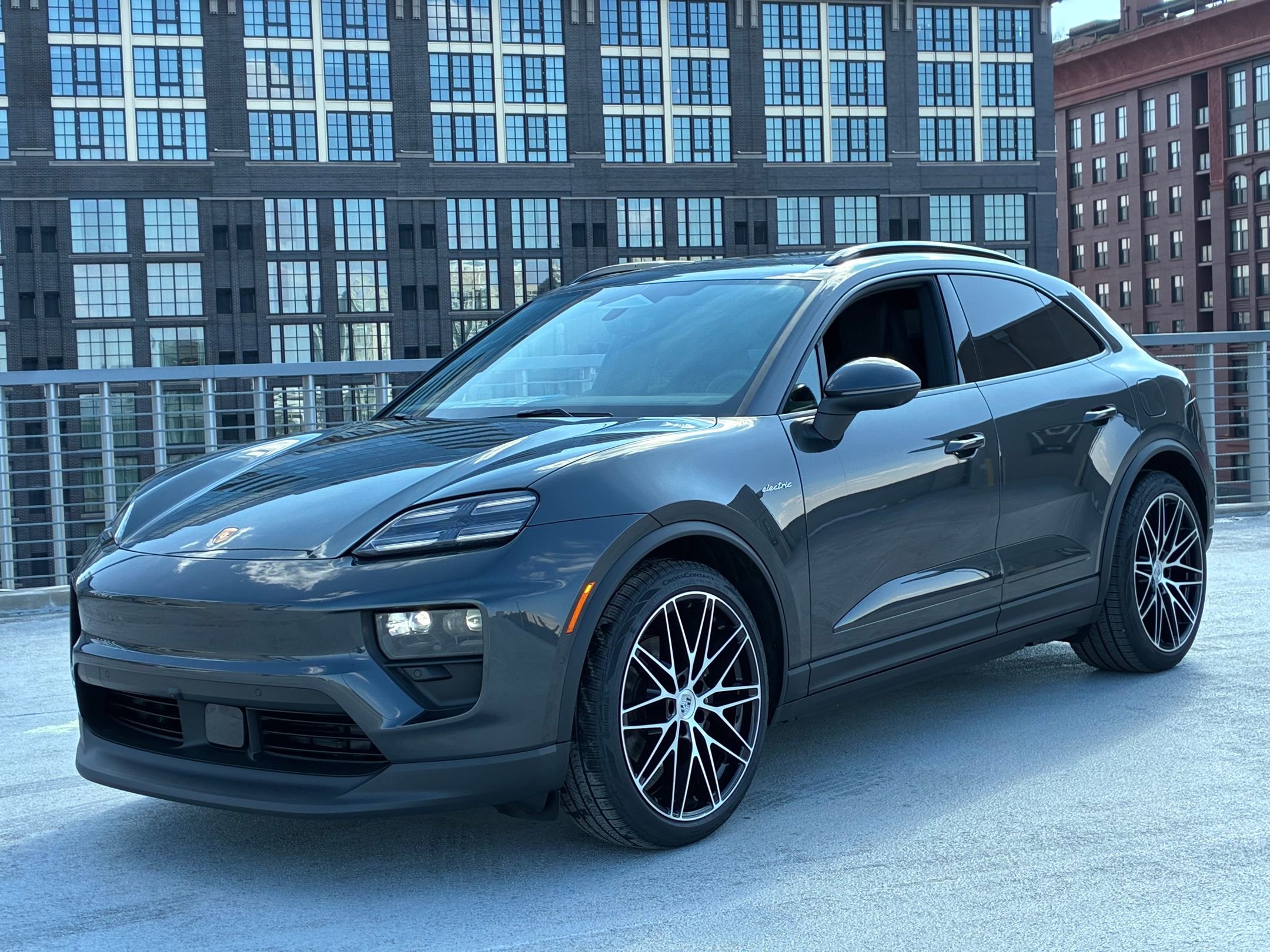 New 2026 Porsche Macan 4 Electric AWD/4WD image 1
