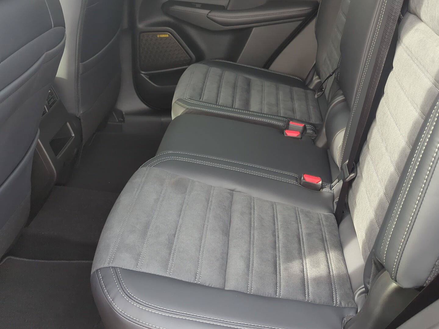 New 2026 Mitsubishi Outlander SE AWD/4WD image 13
