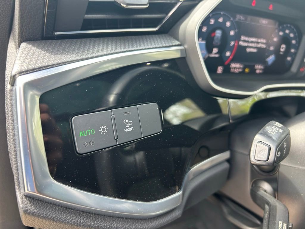 Used 2023 Audi Q3 2.0T Premium Plus w/ Premium Plus Package image 59