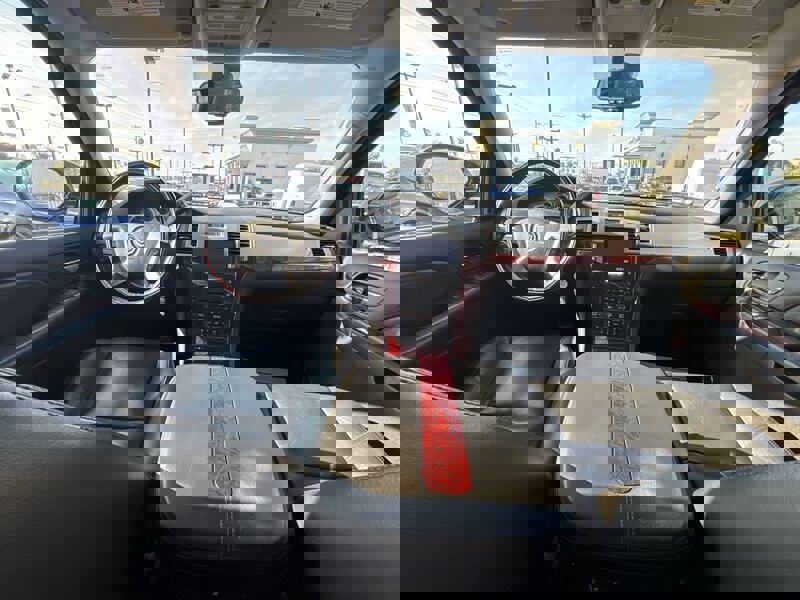 Used 2009 Cadillac Escalade ESV AWD image 31