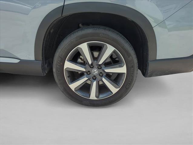 Used 2025 Honda Pilot Touring image 29