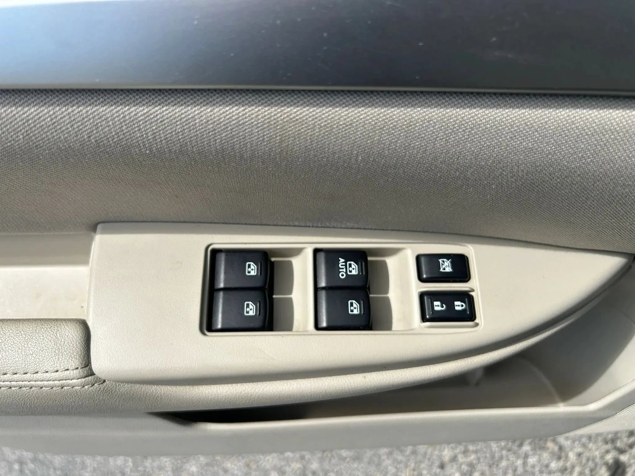 Used 2014 Subaru Outback 2.5i Premium AWD/4WD image 19