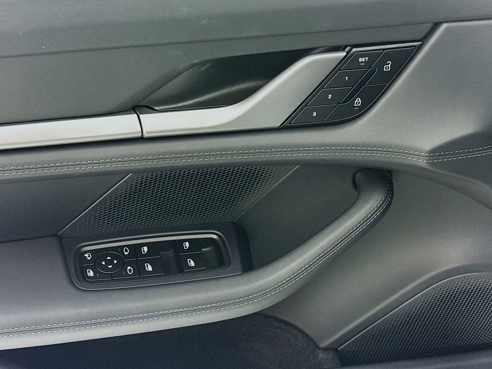 New 2025 Porsche Taycan image 11