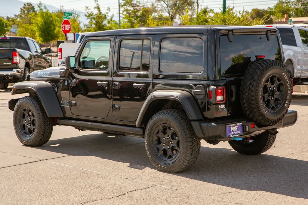 Used 2023 Jeep Wrangler Unlimited w/ Sun & Screen Package AWD/4WD image 7
