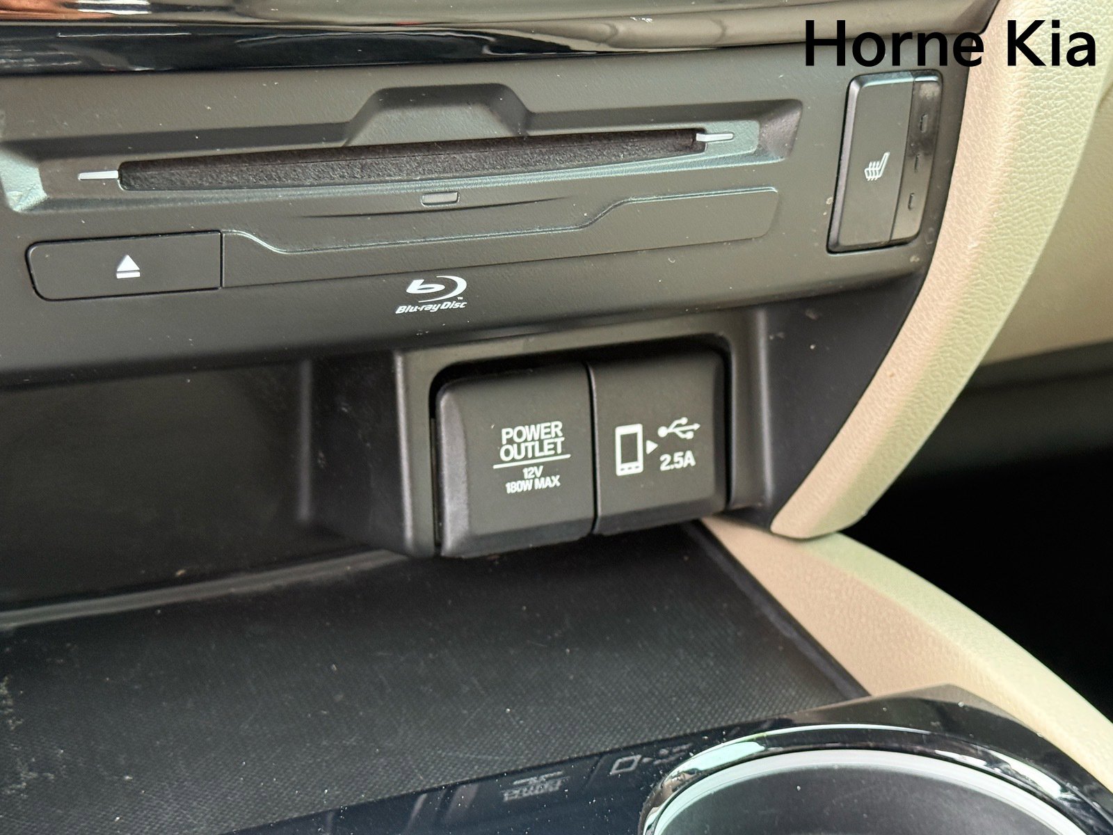 Used 2020 Honda Pilot Touring image 21