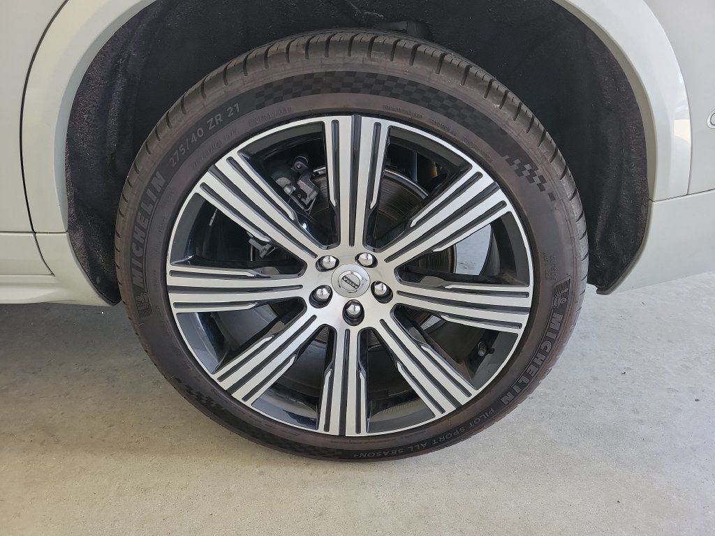 Used 2022 Volvo XC90 T8 Inscription w/ Advanced Package AWD/4WD image 11