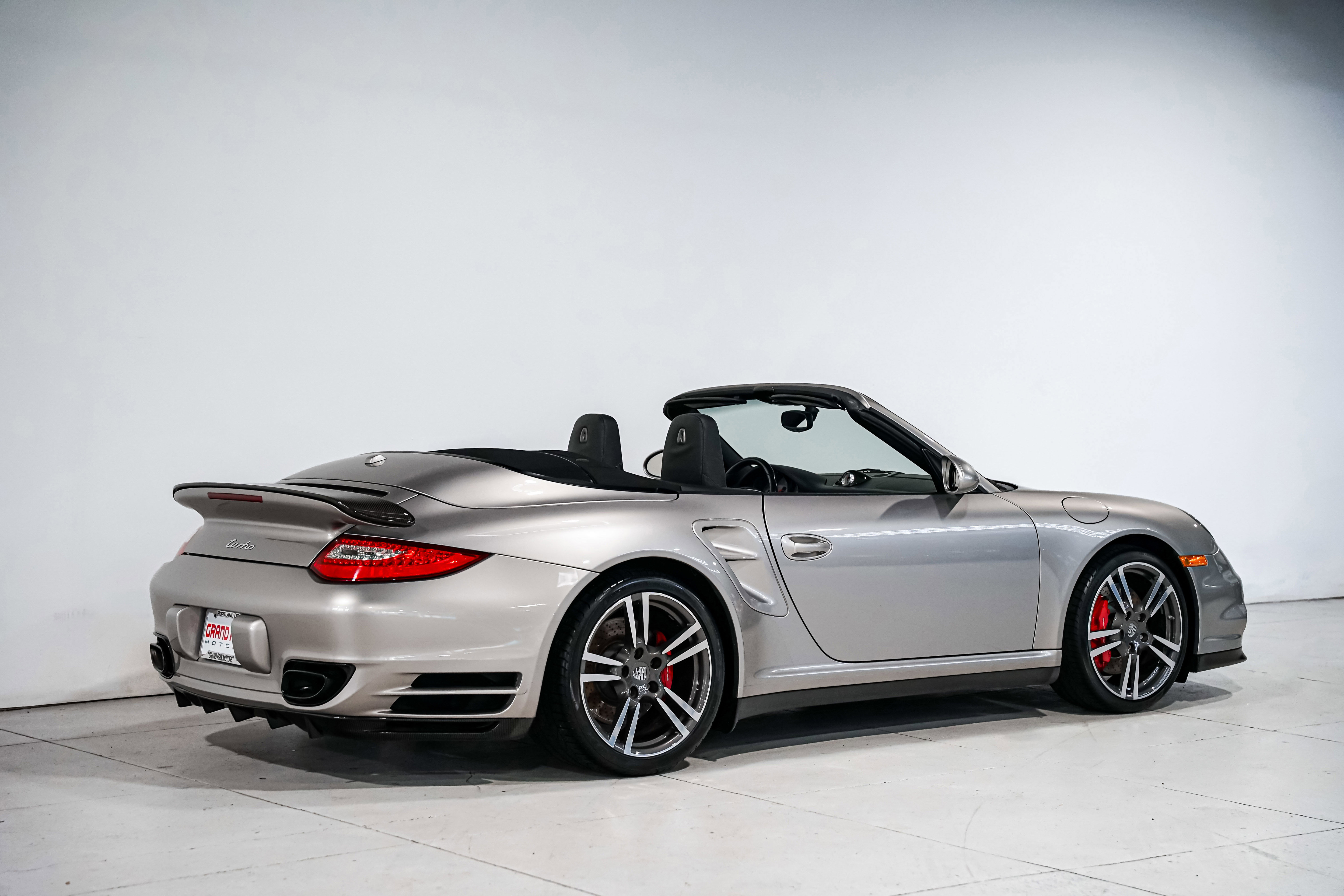 Used 2012 Porsche 911 Turbo image 3