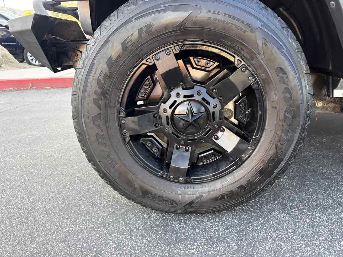 Used 2018 Jeep Wrangler Unlimited Sport AWD/4WD image 30