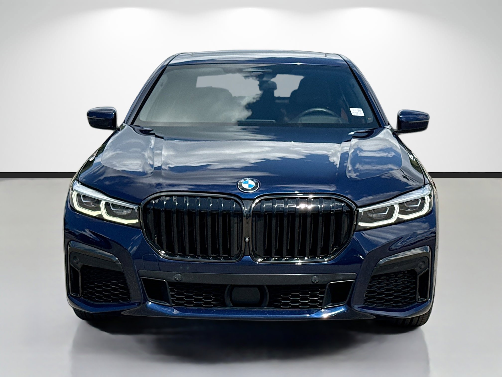 Used 2022 BMW 750i xDrive w/ Executive Package AWD/4WD image 8