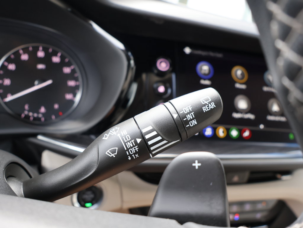 Certified 2023 Buick Envision Preferred FWD image 17