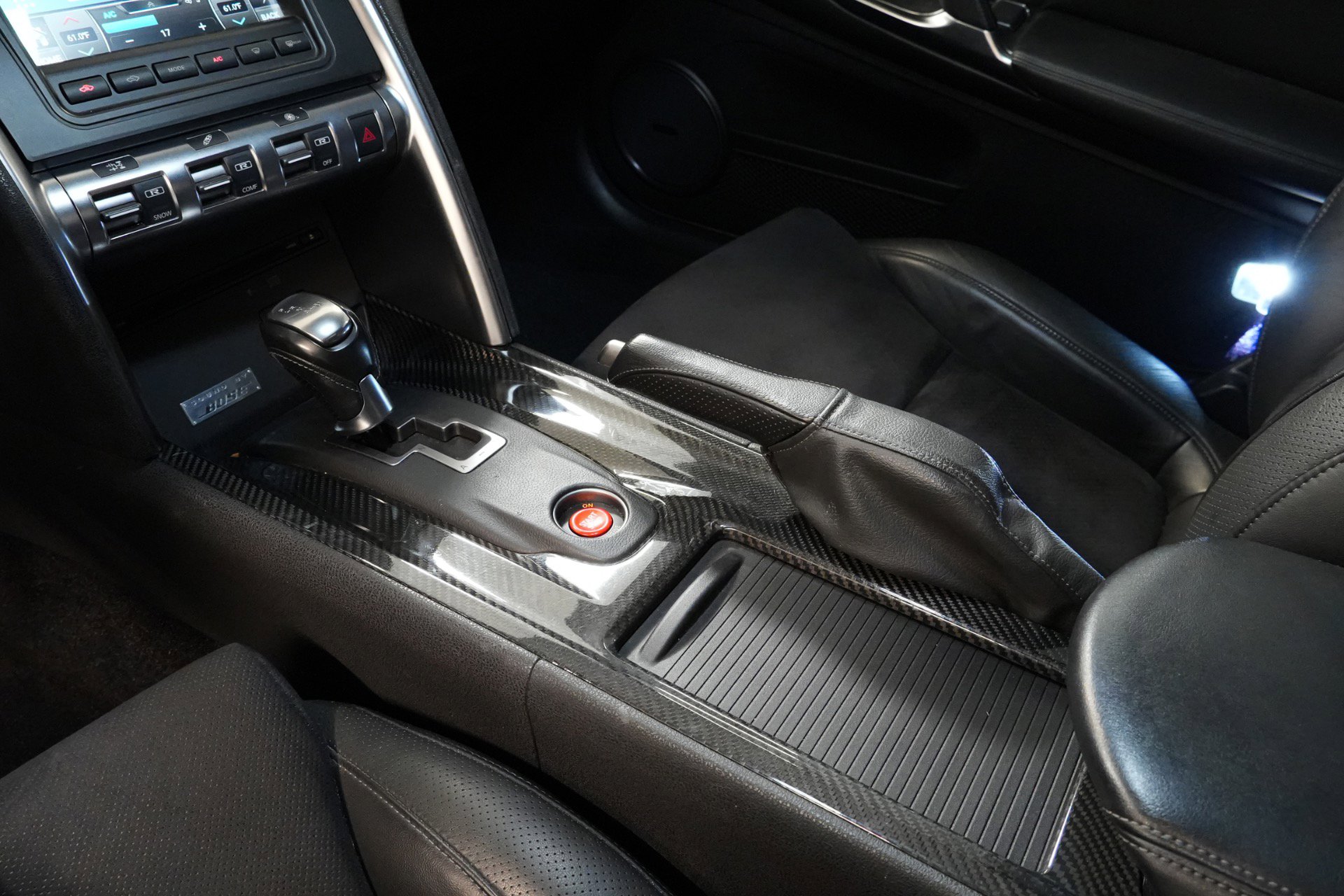 Used 2009 Nissan GT-R Premium AWD/4WD image 24
