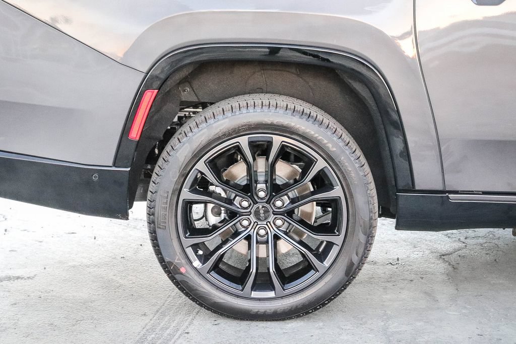 New 2026 Jeep Grand Wagoneer L Summit AWD/4WD image 12
