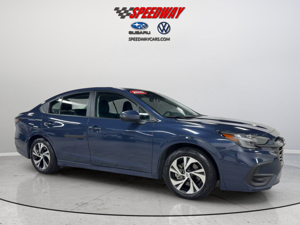 Certified 2025 Subaru Legacy Premium AWD/4WD image 2