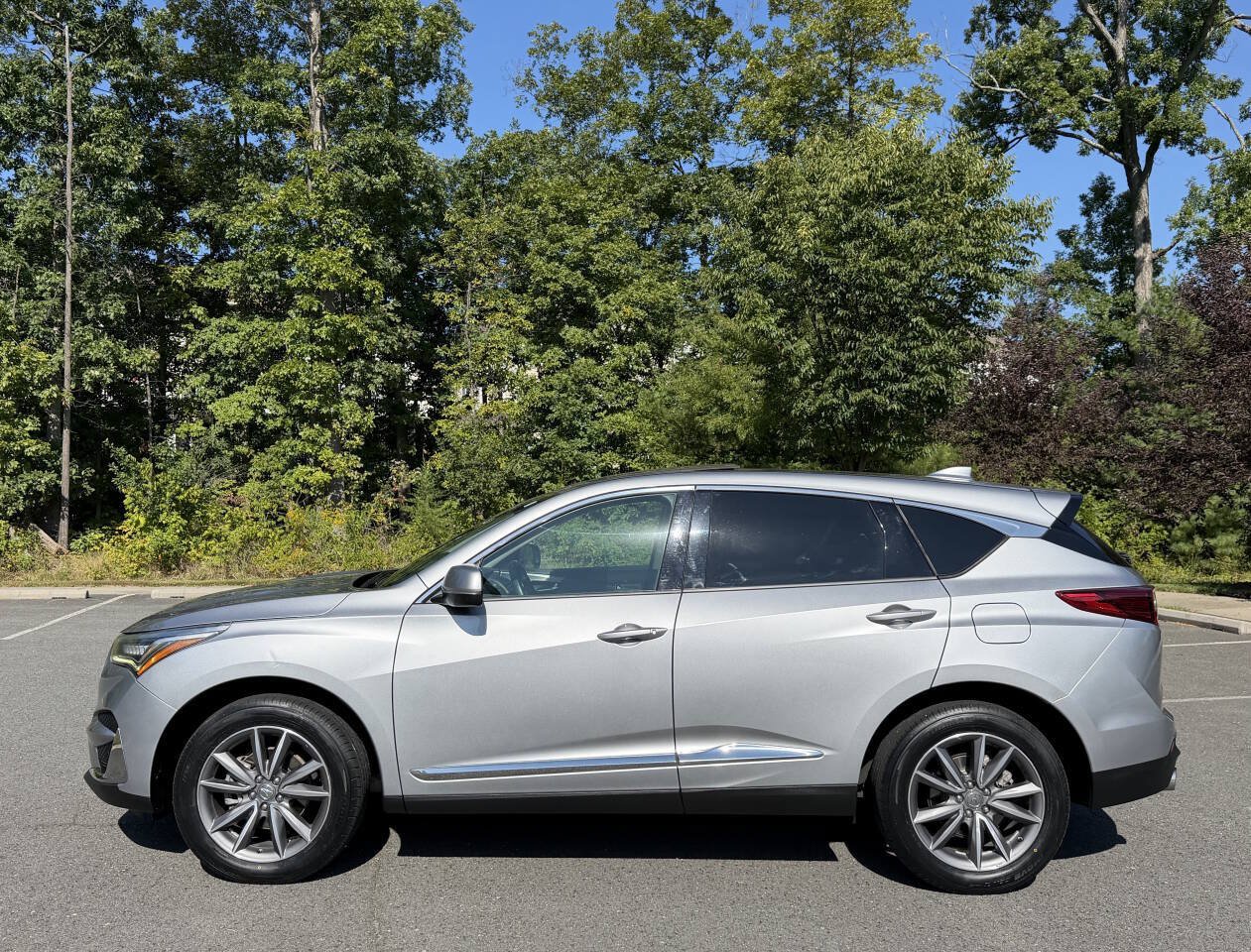 Used 2019 Acura RDX w/ Technology Package AWD/4WD image 2