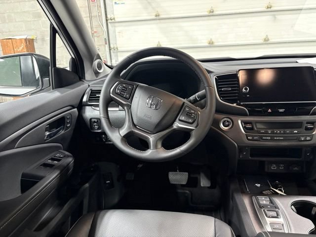 Used 2025 Honda Ridgeline RTL image 17