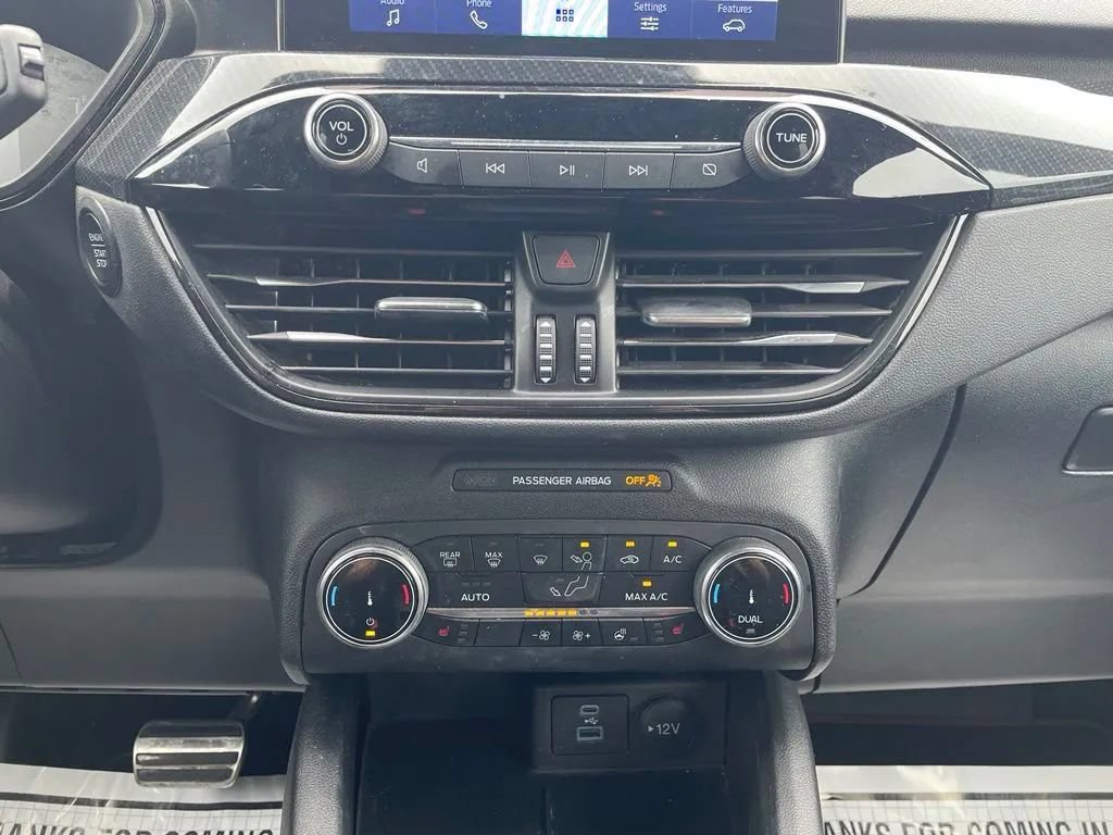 Used 2023 Ford Escape ST-Line Select AWD/4WD image 34