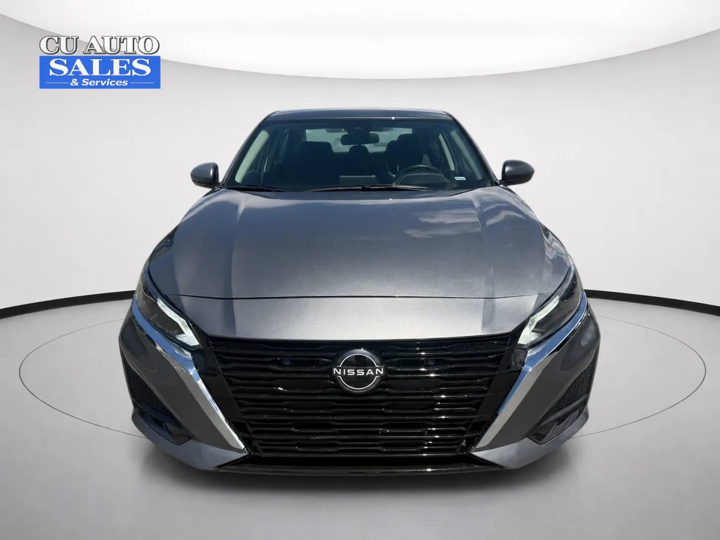 Used 2025 Nissan Altima 2.5 SV FWD image 2