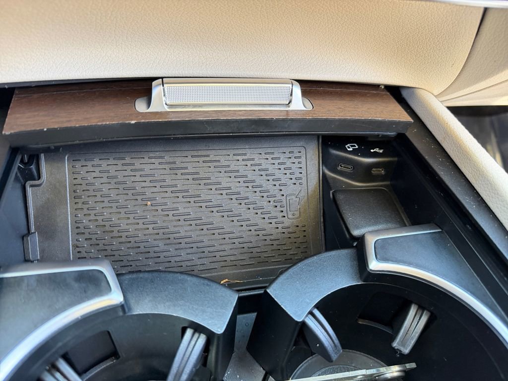 Used 2021 Mercedes-Benz GLE 350 4MATIC image 23