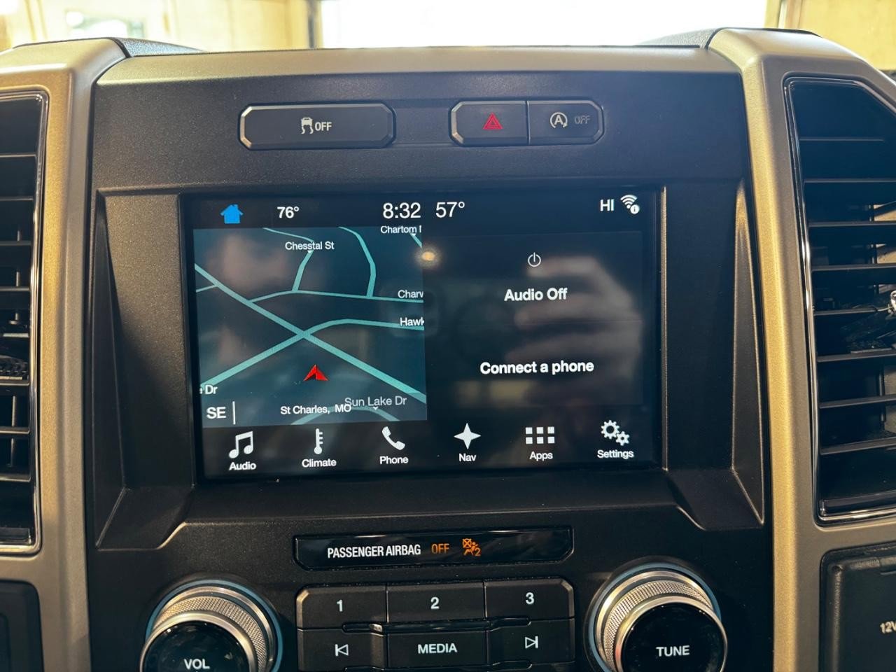 Used 2018 Ford F150 Lariat w/ Equipment Group 502A Luxury image 18