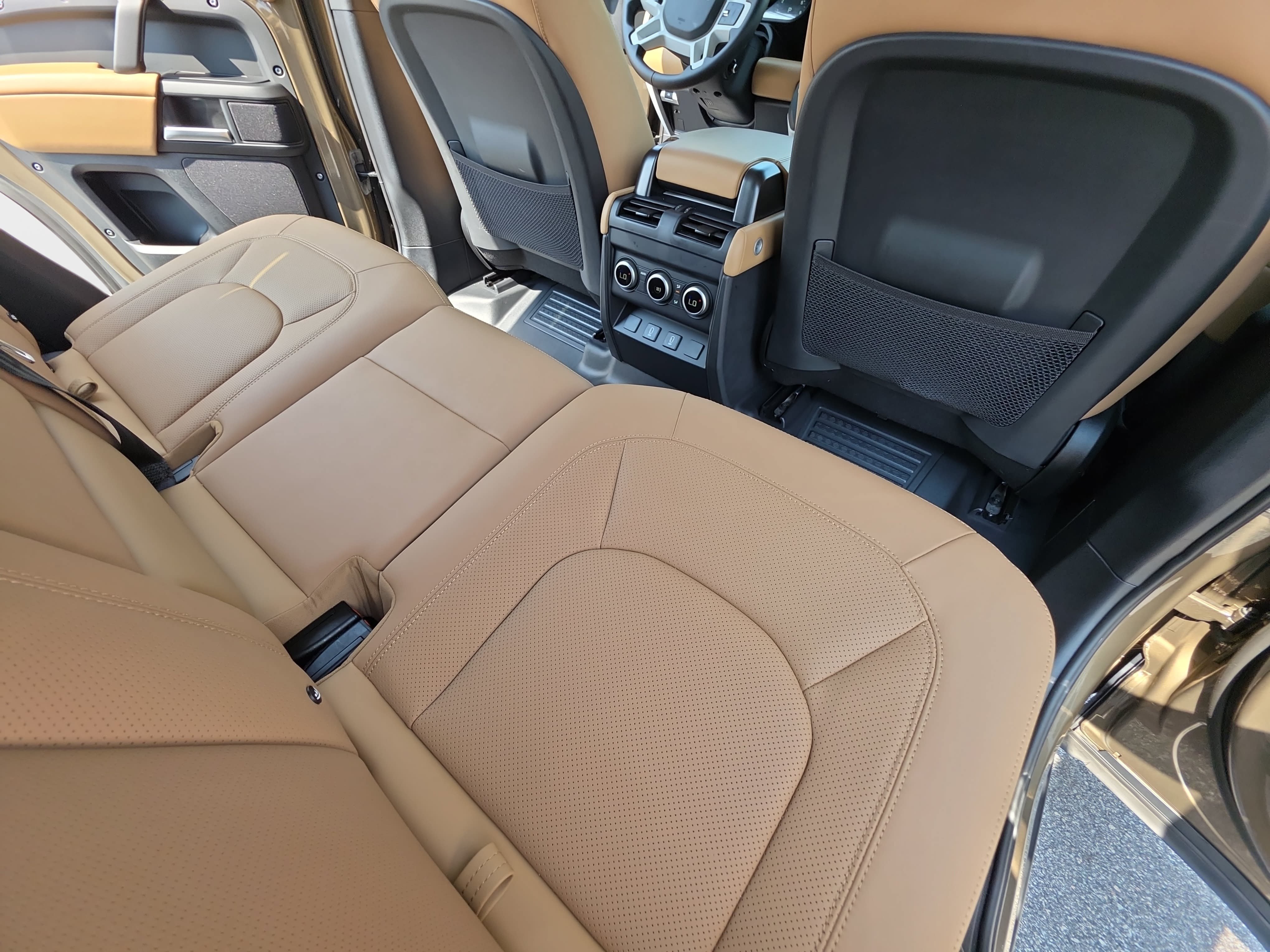 Used 2026 Land Rover Defender 110 S AWD/4WD image 11