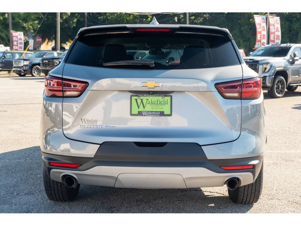 Used 2025 Chevrolet Blazer LT AWD/4WD image 7
