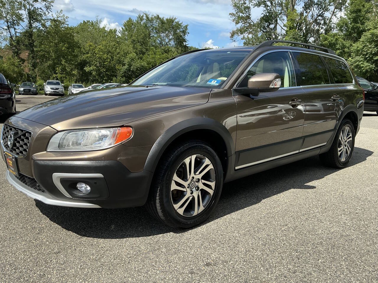 Used 2015 Volvo XC70 3.2 Platinum AWD/4WD image 1