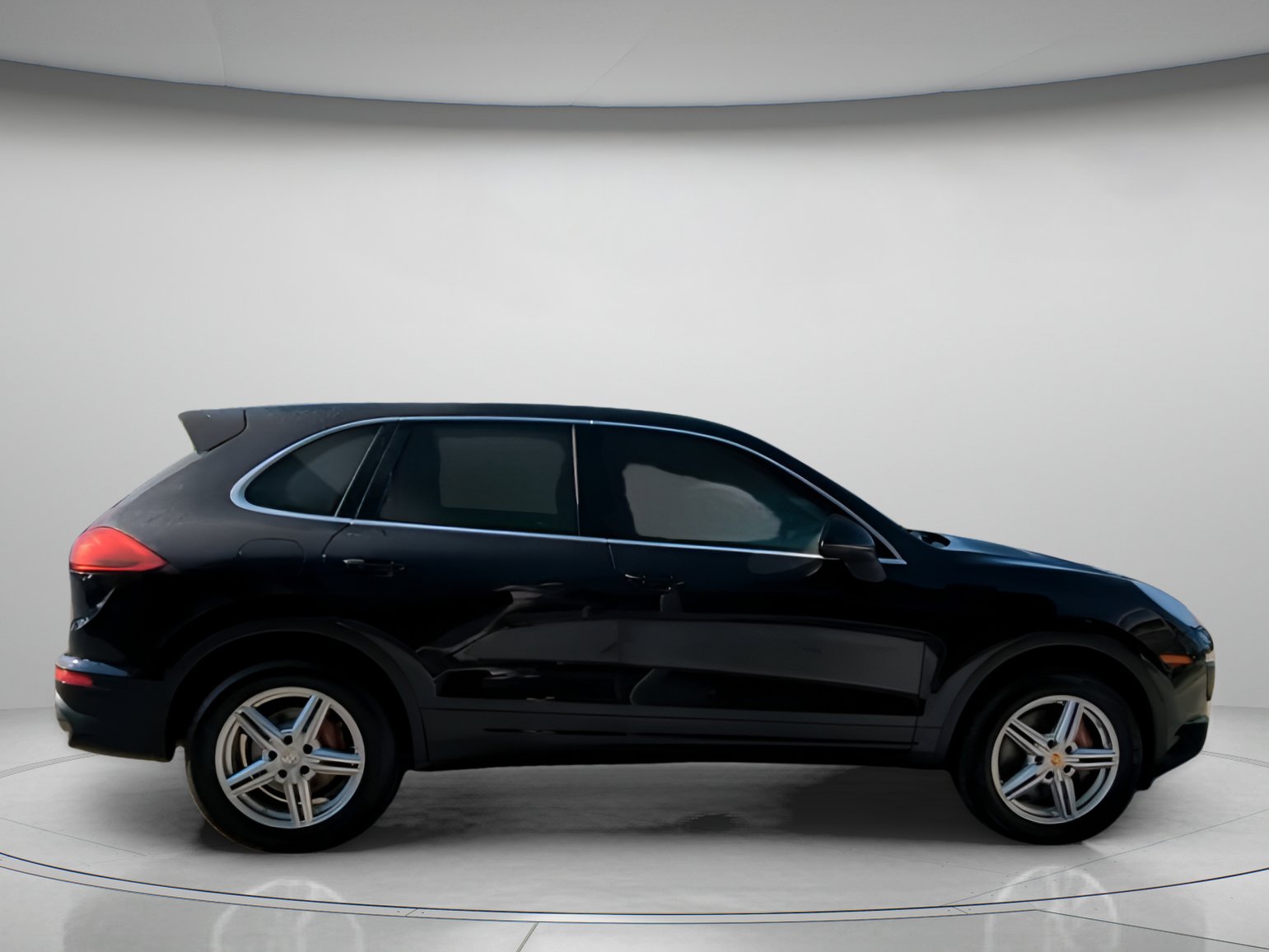 Used 2016 Porsche Cayenne AWD/4WD image 32