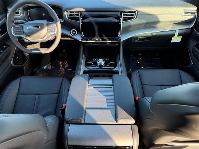 New 2025 Jeep Wagoneer L Series III image 15