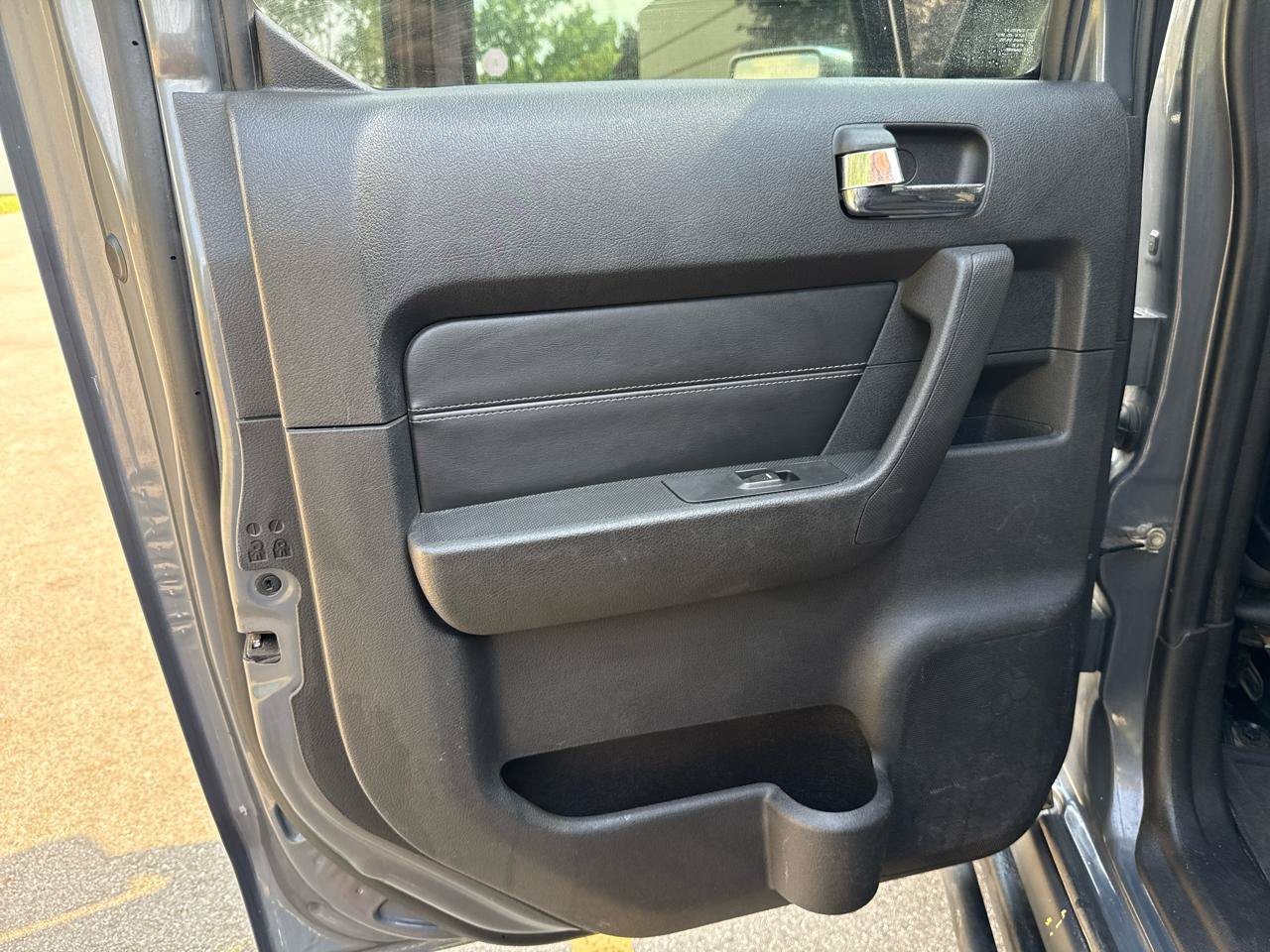 Used 2009 HUMMER H3T Alpha AWD/4WD image 21