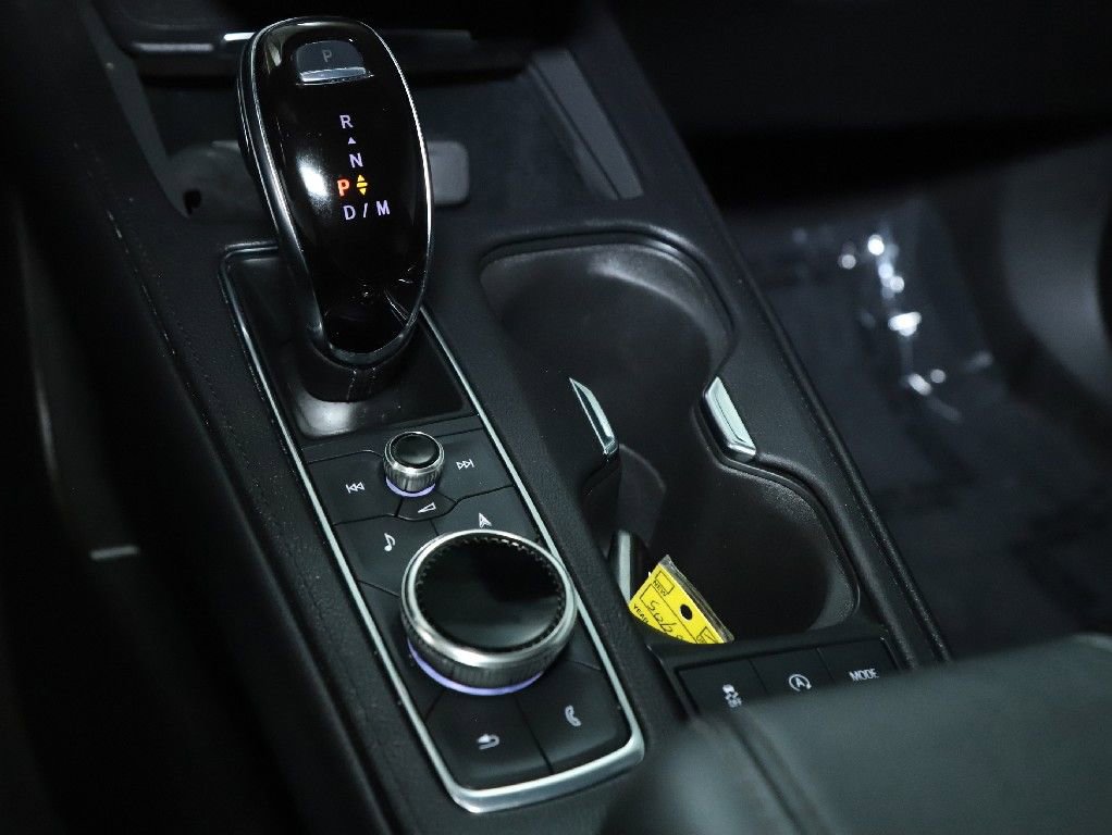 Used 2023 Cadillac XT4 Luxury w/ Cold Weather Package image 27