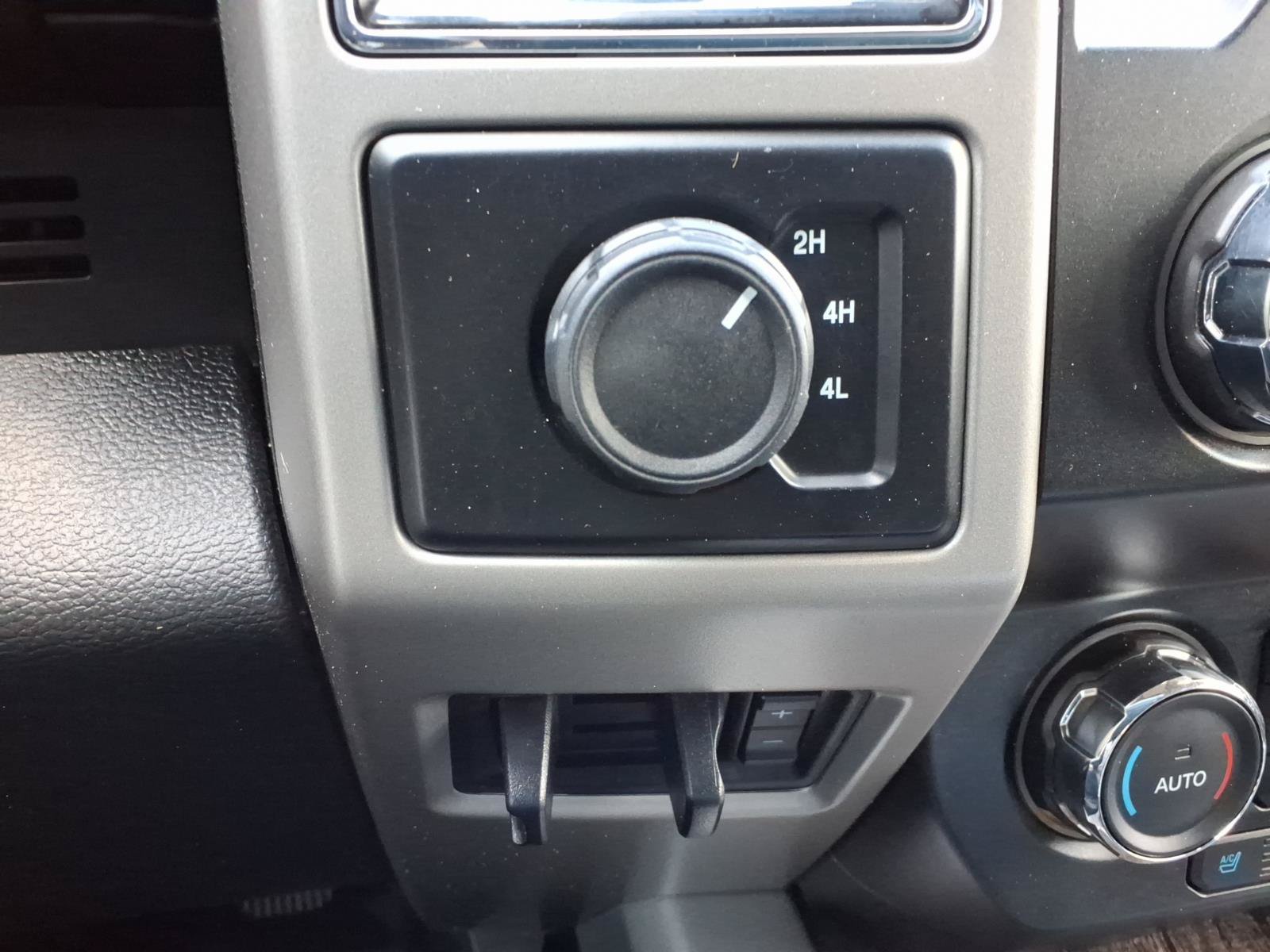 Used 2019 Ford F250 Lariat w/ Lariat Value Package AWD/4WD image 24