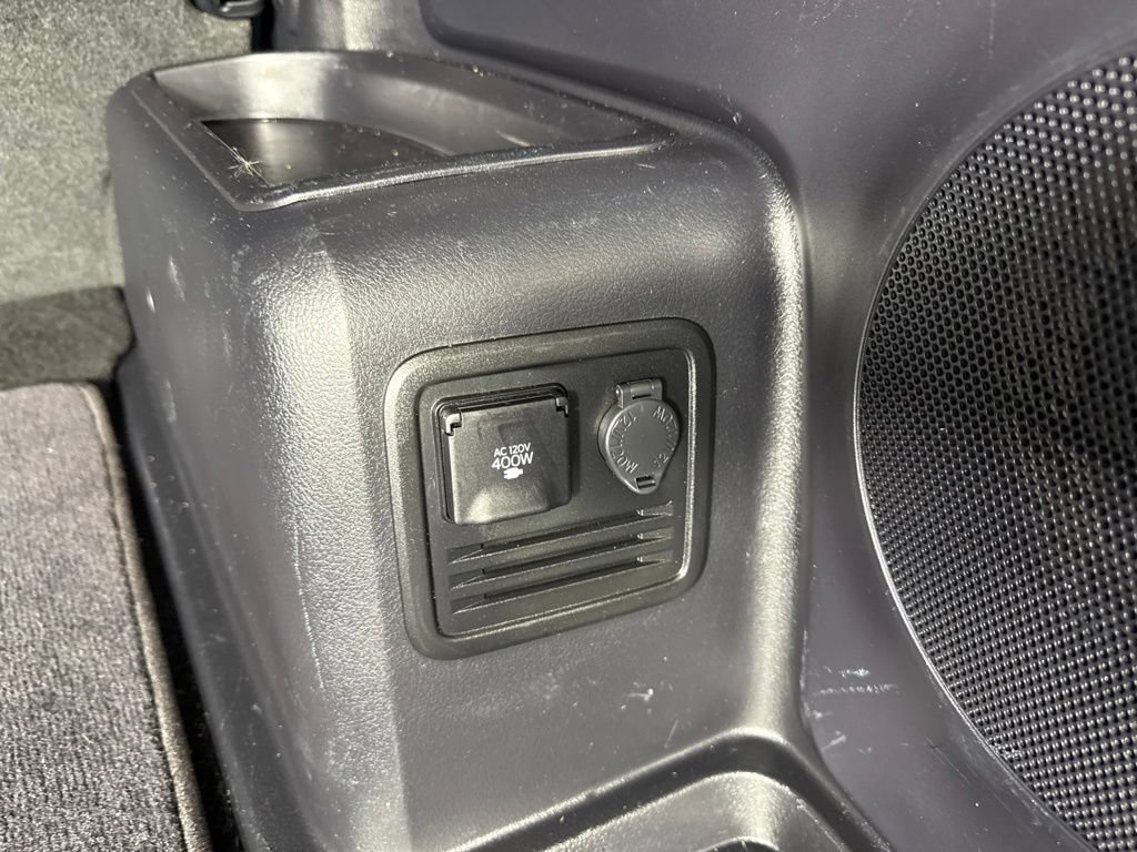 Used 2022 Toyota 4Runner Limited AWD/4WD image 35