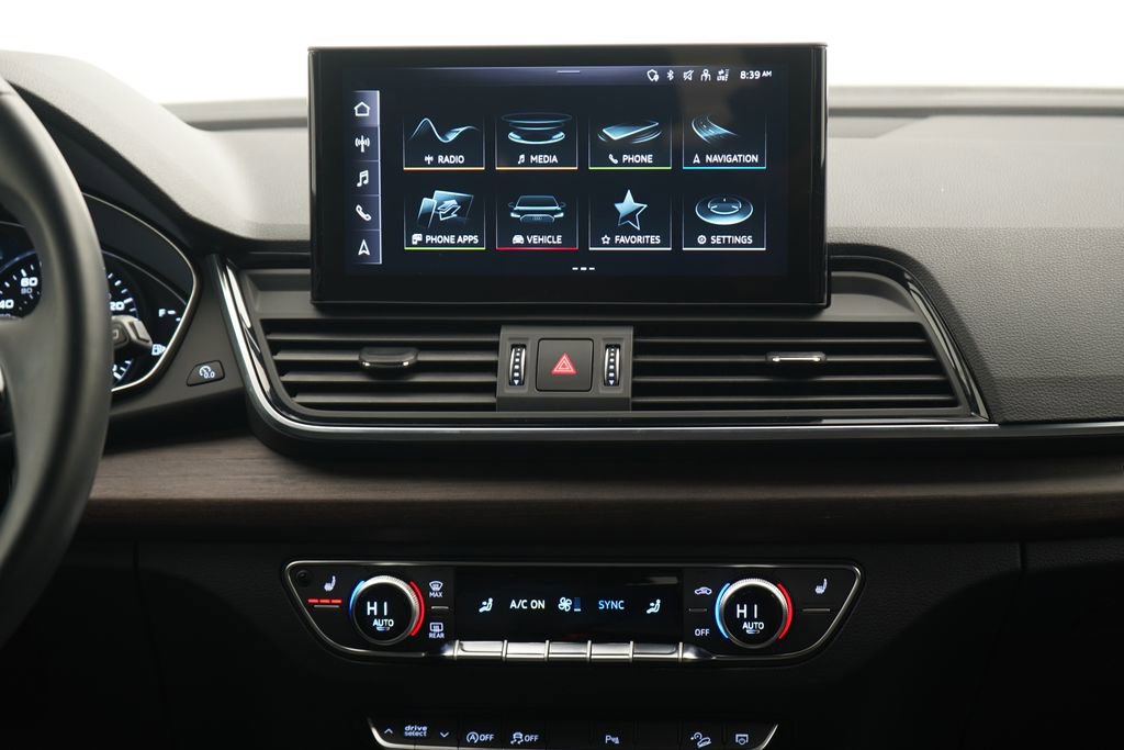 Used 2023 Audi Q5 2.0T Premium w/ Convenience Package image 11