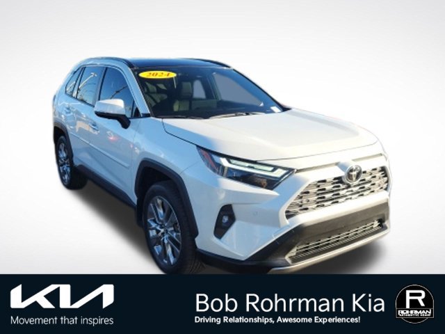 Used 2024 Toyota RAV4 Limited w/ Advanced Technology Package AWD/4WD image 3
