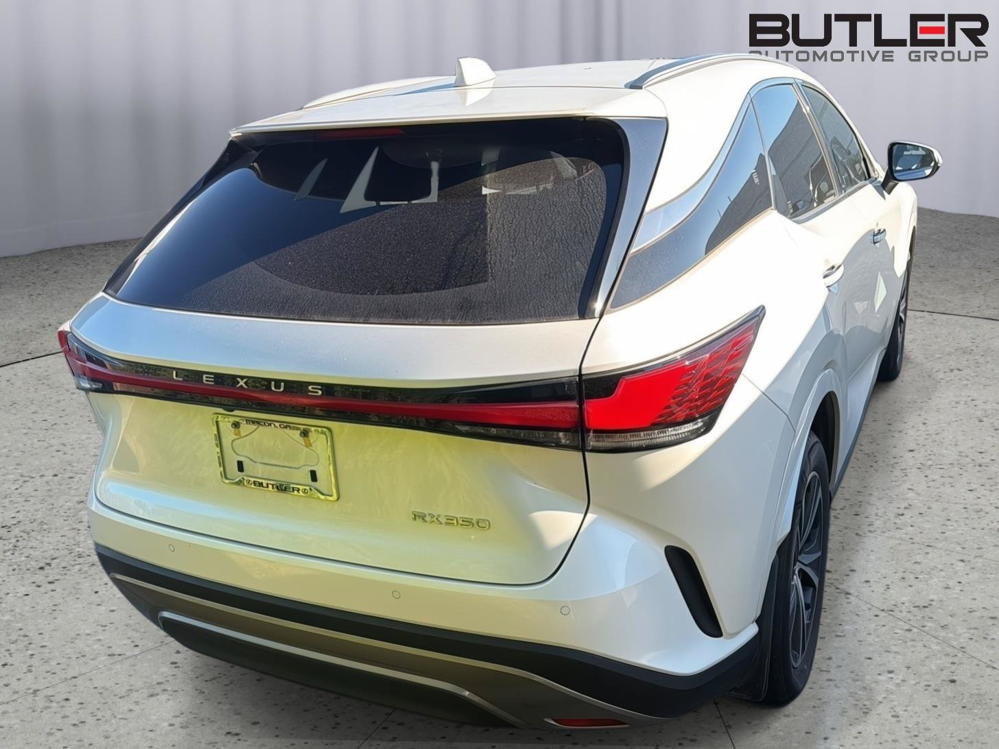 Used 2024 Lexus RX 350 Premium w/ Cold Area Package FWD image 8