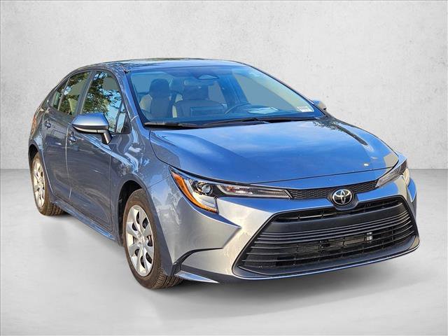 Used 2025 Toyota Corolla LE FWD image 3