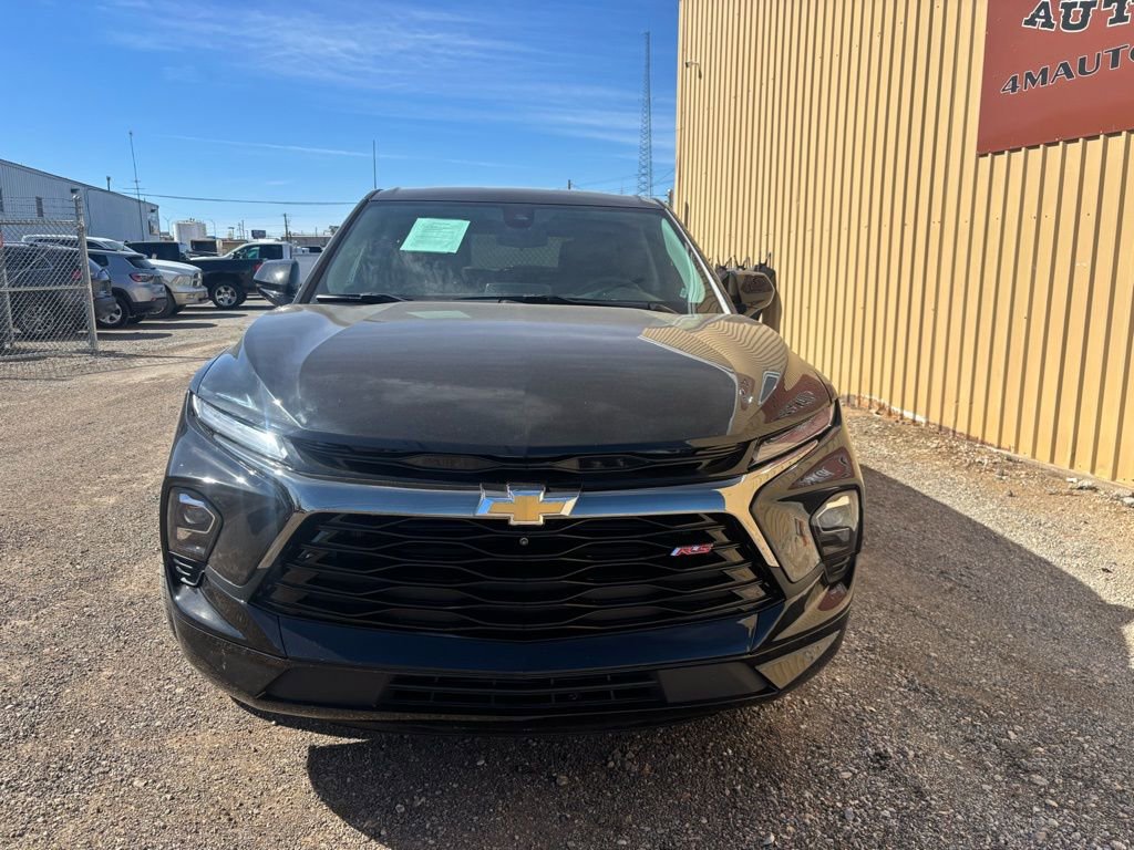 Used 2025 Chevrolet Blazer LT image 3