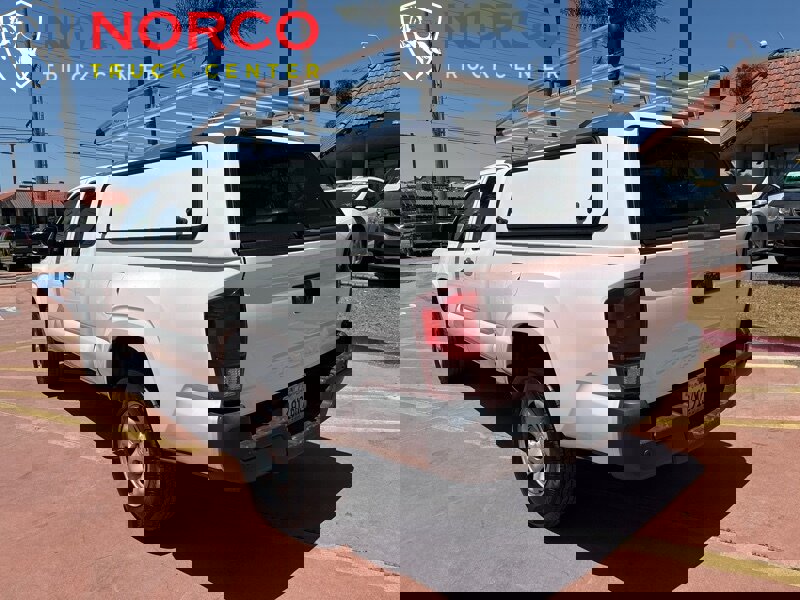 Used 2018 Toyota Tacoma 2WD Access Cab image 6