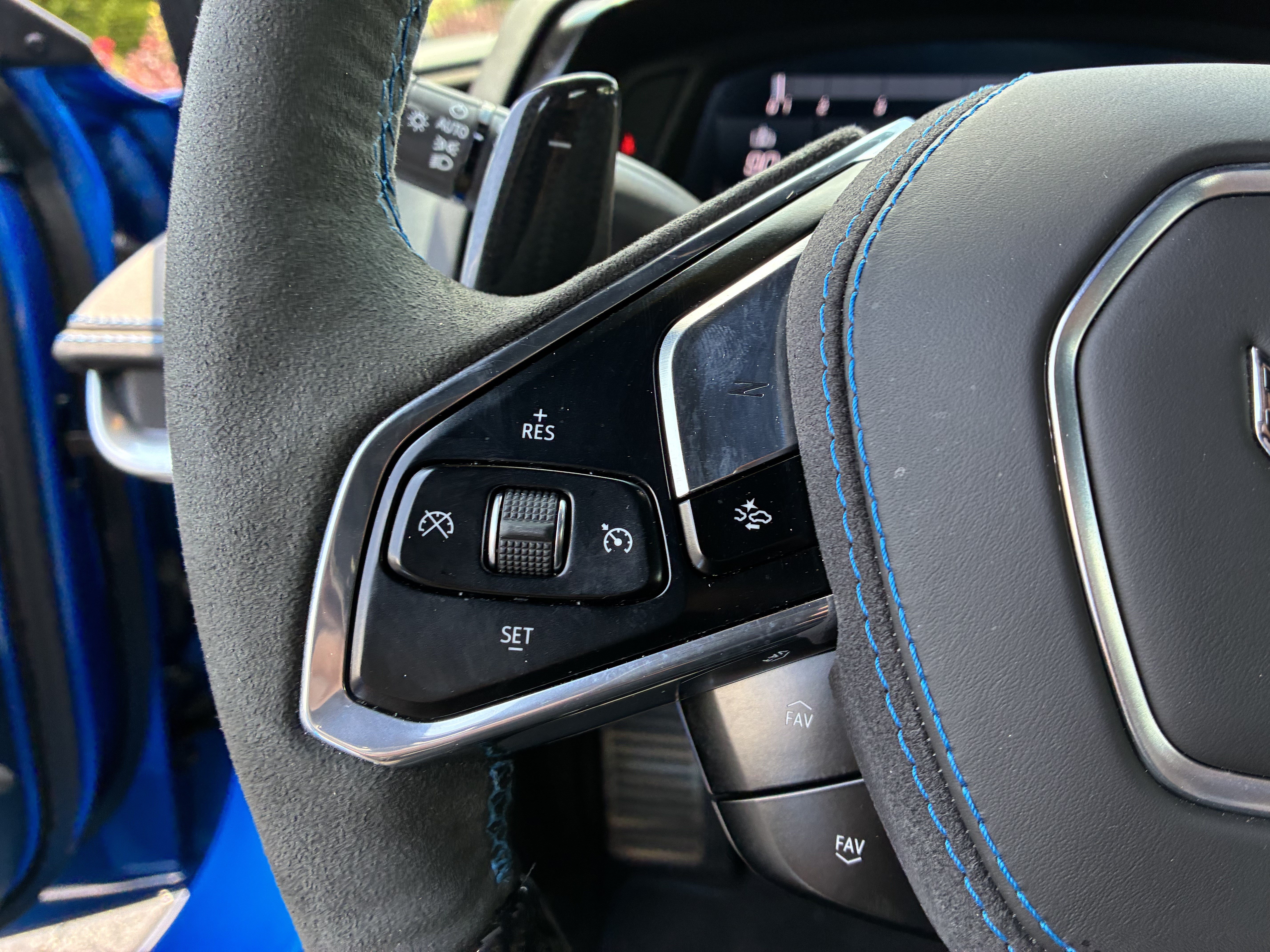Used 2025 Chevrolet Corvette E-Ray AWD/4WD image 27