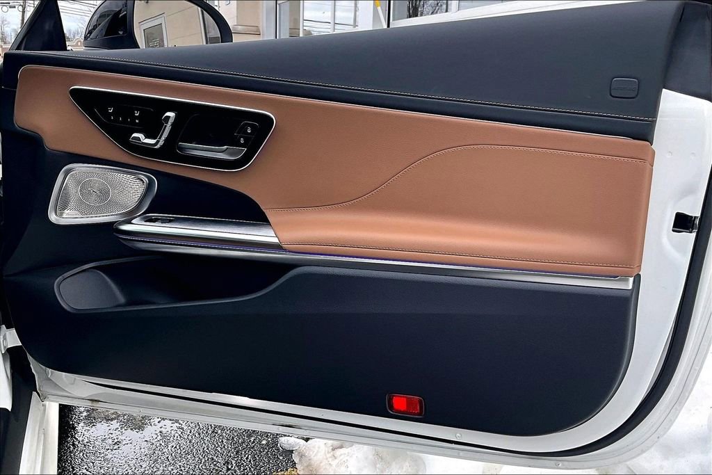 Certified 2024 Mercedes-Benz CLE 450 4MATIC Cabriolet image 19