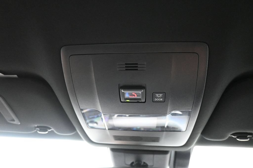 Used 2020 Lexus UX 250h w/ Accessory Package 2 AWD/4WD image 19