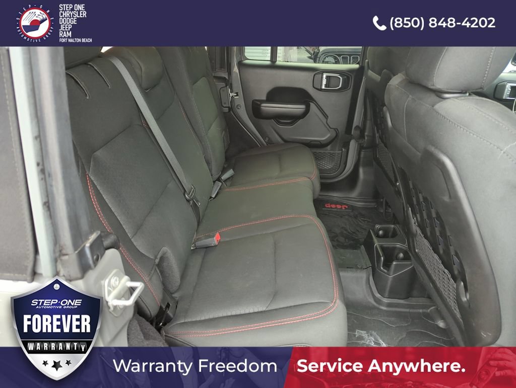 Used 2021 Jeep Wrangler Unlimited Rubicon w/ LED Lighting Group AWD/4WD image 29