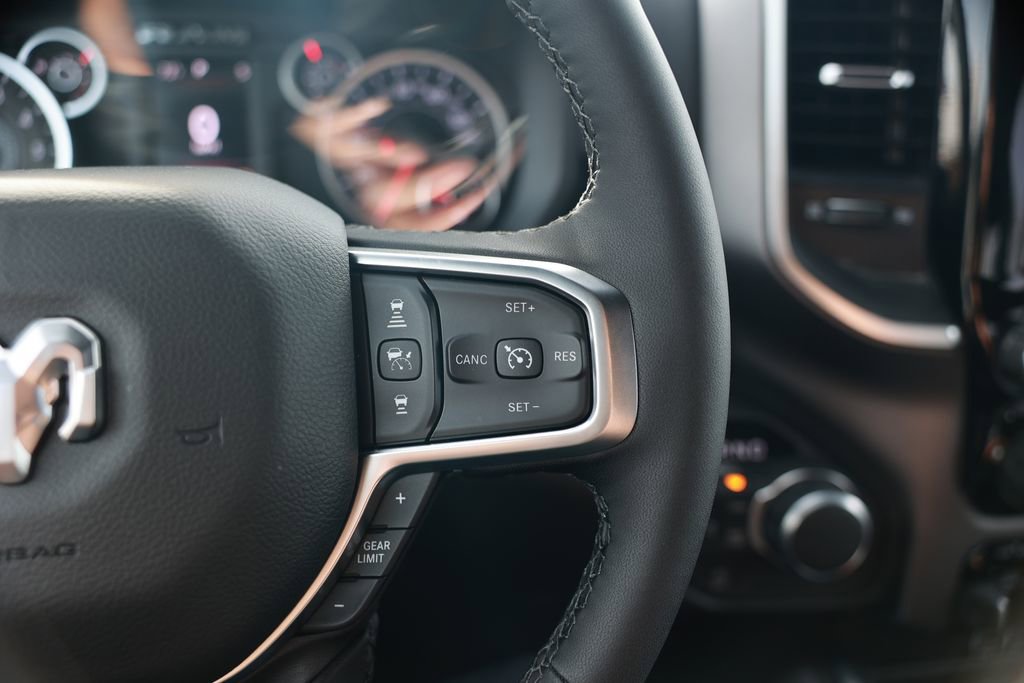 New 2026 RAM 1500 4x4 Crew Cab image 18