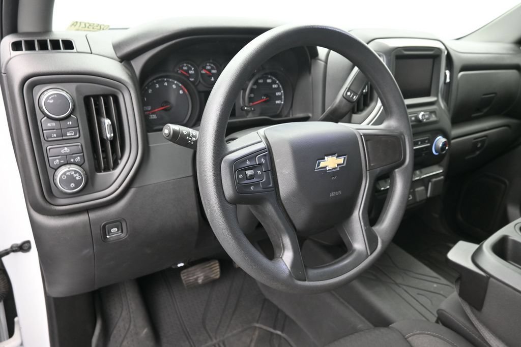 Used 2025 Chevrolet Silverado 1500 Custom AWD/4WD image 19