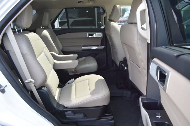Used 2022 Ford Explorer Limited w/ Limited Technology Package AWD/4WD image 48
