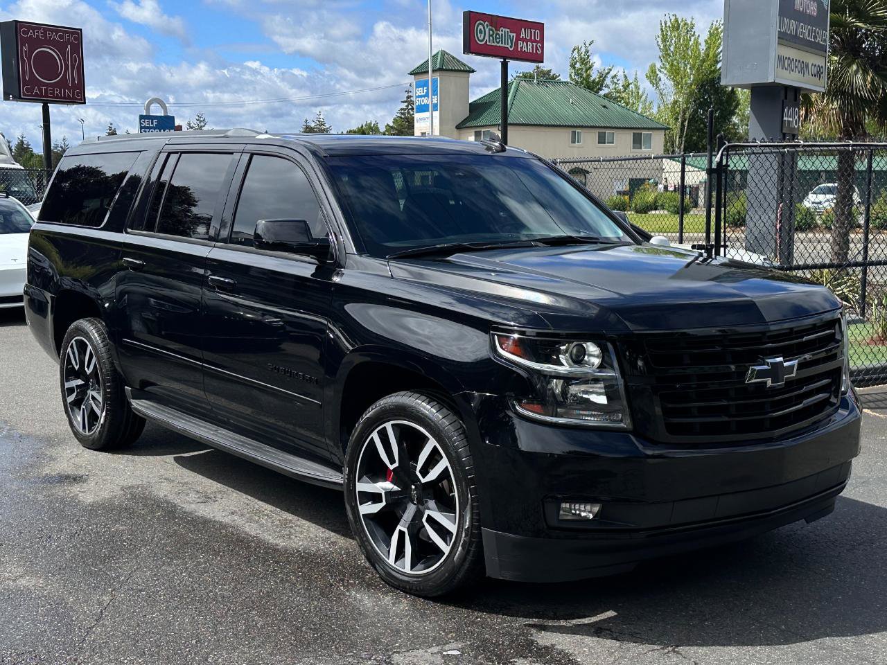 Used 2019 Chevrolet Suburban Premier AWD/4WD image 29