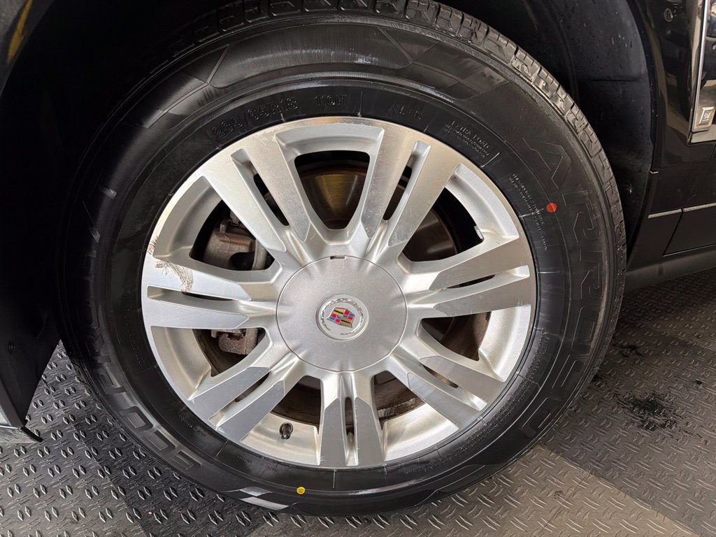 Used 2012 Cadillac SRX Luxury FWD image 4